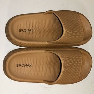 Bronax Women's Casual Tan Pillow Slippers Slides Size 40-41 EU /9-10 US
